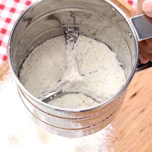 New 1PC 9.5*13 cm Stainless Steel Sieve Cup Powder Flour Sieve Mesh Knife Baking Tools Pastry Tools kichen Scolapasta