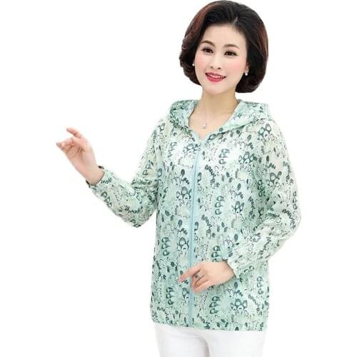 2021Summer Sun Protection Clothing Jacket Middle-Aged Elderly Women Short Coat Breathable Large Size Air Conditioner Ladies135