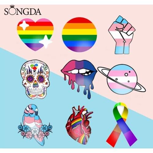 Rainbow Heart Lesbian Gay Pride LGBT Brooches Pins Epoxy Acrylic Sugar Skull Art Photo Lapel Pin Brooch For Friends Gift Jewelry