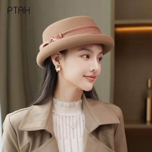 [PTAH] Fedora Hat Women Ribbon Band Wide Brim Classic Color Wedding Church 2021 Autumn Winter Womens Hat 100% Wool High Quality