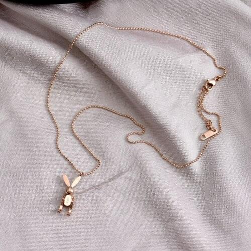 2021 movable rabbit necklace female ins net red titanium steel clavicle chain niche simple temperament personality mechanical ra