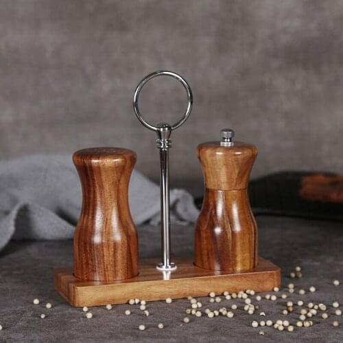 Classical Oak Wood Pepper Spice Mill Grinder Set Mills Grinder Ceramic Grinding Core Multipurpose Seasoning Bottle BBQ Tools Set