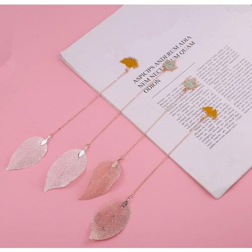 2pcs Exquisite leaf vein bookmark metal hollow Page Folder with pendant retro Leaves book mark Chinese style book holder Chain
