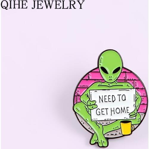 Lonely Green Alien Brooch Enamel Pin Cartoon Metal Badge Clothes Lapel Pins Button Fashion Jewelry Gift for Women Men