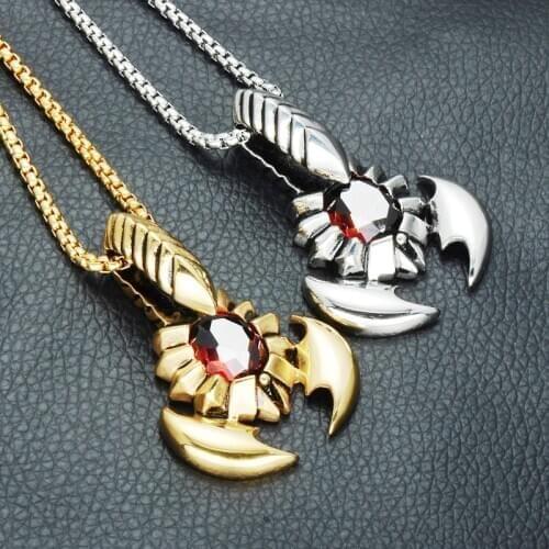New Trendy Animal Scorpion Shape Pendant Necklace Mens Fashion Metal Crystal Inlaid Pendant Neck Chains Accessories 2021Jewelry