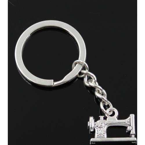 New Fashion Men 30mm Keychain DIY Metal Holder Chain Vintage Vintage Treadle Sewing Machine 20x15mm Silver Color Pendant Gift