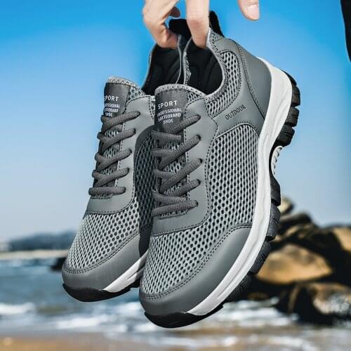 Men Mesh Aqua Shoes Breathable Wading Training Male Outdoor Anti-Slip Trekking Sports Shoes Durable Trekking Upstream Shoes