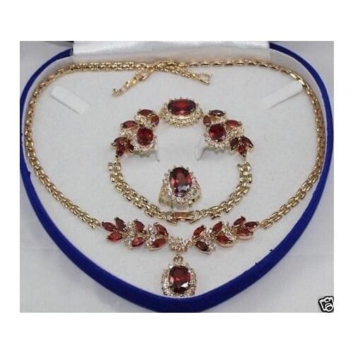 Beautiful Crystal/Turquoise Pendant Necklace Bracelet Earring Ring Jewelry Set