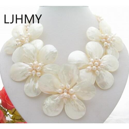 LJHMY 18" 3 Strands White Pearl Shell Flower Statement NecklaceWomen Wedding Party Necklace Gift