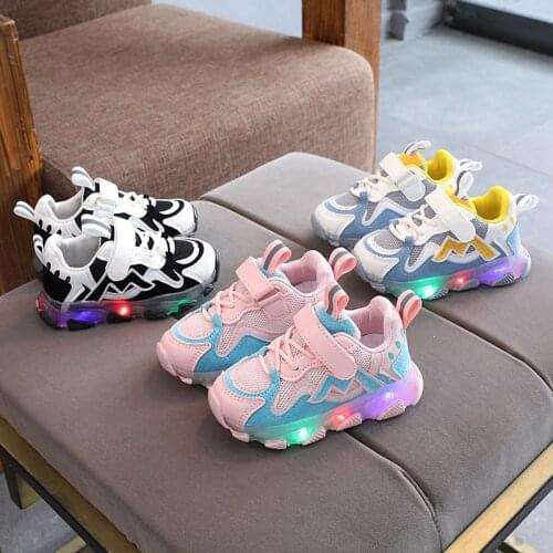 2021 spring and autumn new childrens breathable sneakers girls non-slip soft bottom 3 colors optional toddler shoes LED light