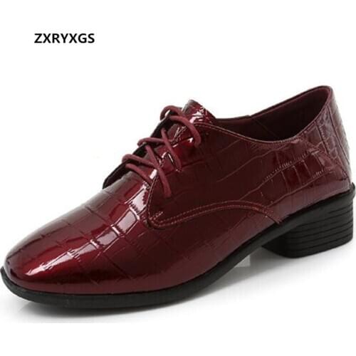 2020 New British Style Top Cowhide Autumn Shoes Woman Lace-up Deep Mouth Large Size Patent Leather Shoes Thick Heels Shoe Tide