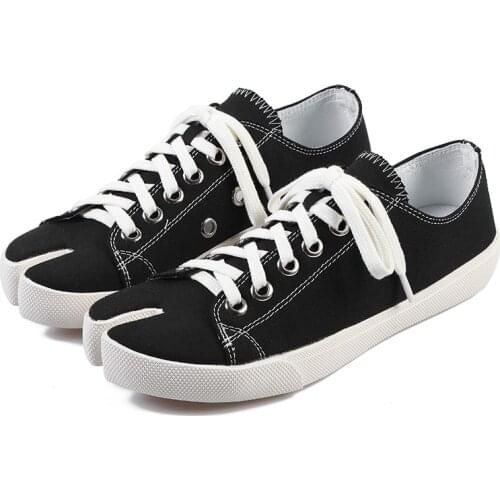 HTTUTSUKUSI Women's Shoes