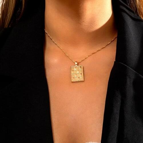 Lacteo Gold Pendants