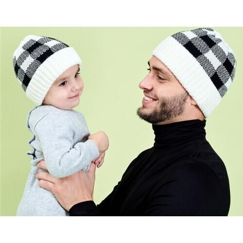 Mother Dad and Baby Matching Hat Autumn Winter Plaid Knitted Warm Cap Newborn Baby Hat Family Matched Caps