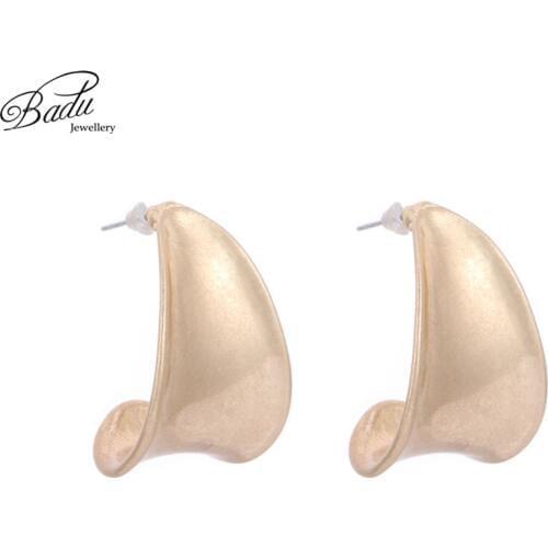 Badu Curved Metal Earring Frosted Gold Twisted Alloy Stud Earrings for Women Vintage Punk 2018 Fashion Jewelry Wholesale