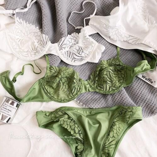 S M L XL 2021 New Women Underwear Female Ultrathin Transparent No Sponge Underwire Push Up Breathable Sexy Lace Bra Set