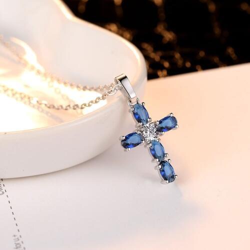 Cross Necklace Ladies Necklace Jewelry Fashion Charm Pendant Necklace Inlaid With Exquisite Colored Zircon Clavicle Chain