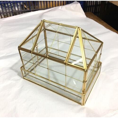 European Style Simple Terrarium Wholesale Retro Rustic Panel Metal Frame Mini Garden Greenhouse Geometric Glass Vase