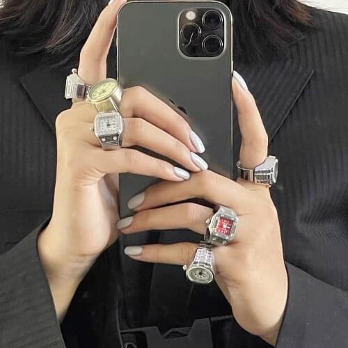 Vintage Stretch Quartz Watch Rings for Men and Women Hip-hop Couple Accessories 2021 New Fashion