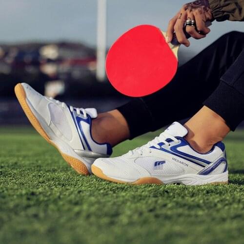 2021 New Men Comfortable Badminton Shoes Light Weight Traing Table Tennis Sneakers for Couples Blue Red Luxury Volleyball Shoes