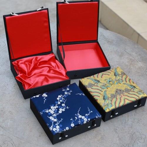 Luxury Cotton Filled Extra Large Square Gift Box Christmas Present Decoration Chinese Silk Brocade Jewelry Organizer Case