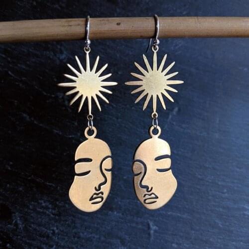 Boho Sun Face Figure Starburst Earrings Gold Sun Celestial Delicacy Novelty Hippies Jewelry Women Gift for Her Statement Fashion