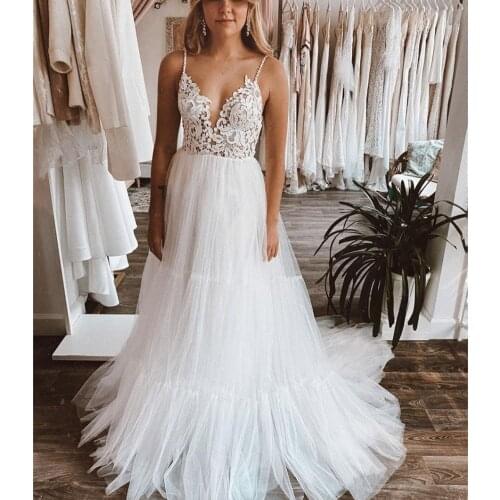 Wedding Dress A-Line V-Neck Spaghetti Straps Sleeveless Lace Appliques Sequined Backless Floor Length Sweep Train Bride Gown New
