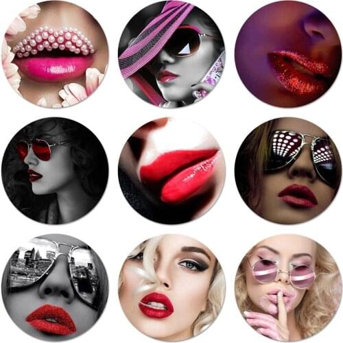 Pin up make up blonde Icons Pins Badge Decoration Brooches Metal Badges For Backpack Decoration