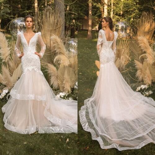 Elegant Wedding Dresses V Neck Long Sleeves Lace Appliques Bridal Gowns Custom Made Sexy Backless Sweep Train Robe De Mariee