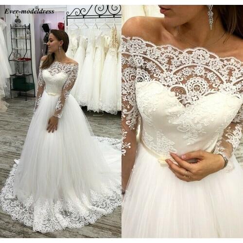 2019 Off Shoulder Wedding Dresses Long Sleeves Lace Appliues Button Back Sweep Train Bride Dress Bridal Gowns Vestido De Noiva