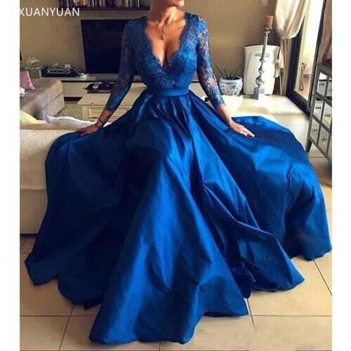2021 Royal Blue Plus Size Prom Dresses V Neck Lace Appliques Long Sleeve Front Split Formal Evening Dresses Party Gowns