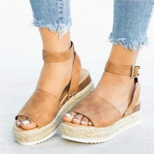 2021 Summer New Shoes Womens Sandals Students Flat Platform Shoes Women Soft Patent Leather Gladiator Sandals Female Beach Shoes