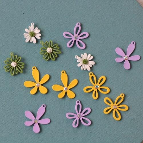 10PCS DIY Earrings Accessories Metal Alloy Spray Paint Flowers Pendant Charms For Jewelry Making