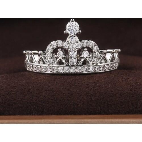 Huitan Delicate Crown Rings for Princess Party Fashion Accessories Dazzling CZ New Elegant Women Wedding Rings Jewelry Size 5-10
