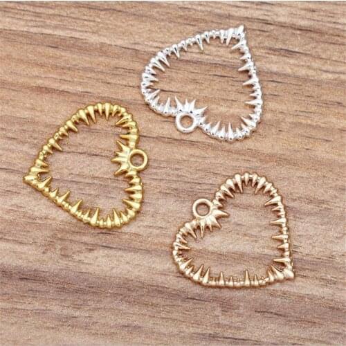 SIXTY TOWFISH 20 Pieces DIY Jewelry Accessories 25*24mm Alloy Ancient Retro Style Materials Heart Charms