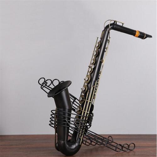 American retro iron Sax model to study the living room Home Furnishing Bar Cafe Club model soft decoration window display