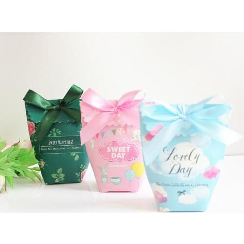 100pcs Wedding Party Gift Box,DIY Candy Cookie Gift Paper Box,Style creative candy box,This product comes with decorative ribbon