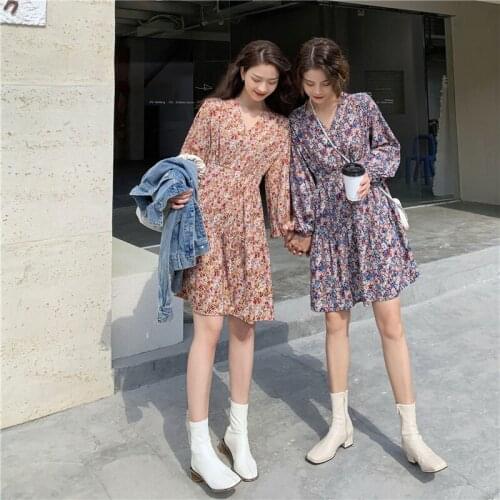 Long Sleeve Dress 2021 Spring New French V-neck Slim Short Floral Dress Women Pullover Printed Ruffle Knee-length Dress Vestidos