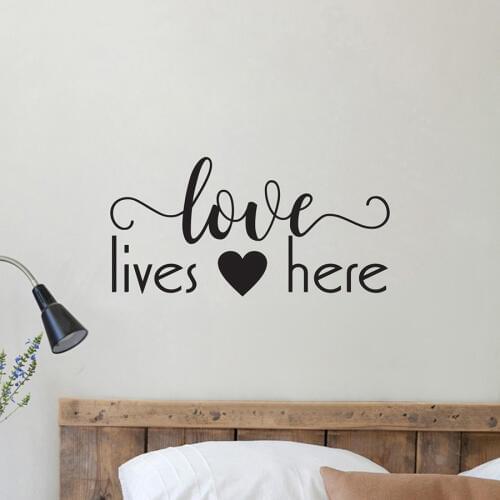 Love Lives Here Wall Decal Home Decor Master Bedroom Quote Wall Sticker Romantic Vinyl Art Stickers Home Decor Interior D321