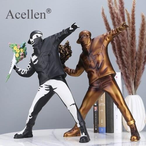 Flower Bomber Banksy Sculpture Statue Resin Figurine England Street Art Home Decor Modern Art Gifts Deskt Decoration Collectible