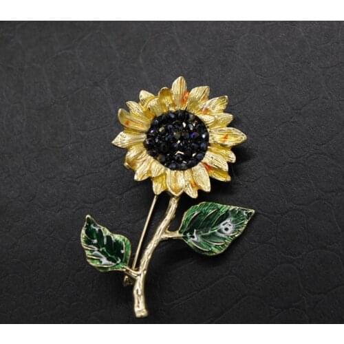 2021 New Plant Flowers Retro Sunflower Color Enamel Accessories Brooch Versatile Coat Pin Female