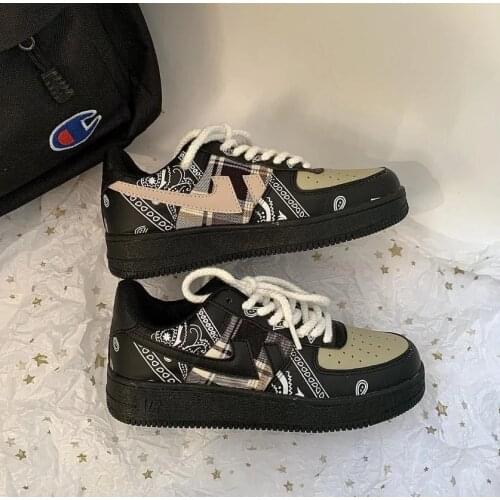 Breathable Mens Summer Sports Shoes Mens sneakers 2021 Trainers Lace-Up Mens Casual Shoes Flats Outdoor streetwear Skateboard