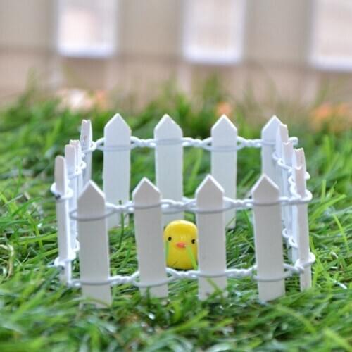 Micro Landscape Lovely Mini Fence Resin Ornament Fairy Garden Ornament Handmade Wood Fence Miniature Houses Mini Craft