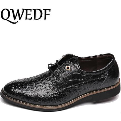 2019 Brand Mens Business Dress Shoes Wedding Party Retro Leather Men casual shoes Black Brown Pointed Toe Oxford Shoes X9-71