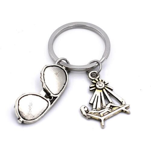 Beach Lover Keychain Beach Chair Sunglasses Charm Keyring Jewelry Gifts for Women