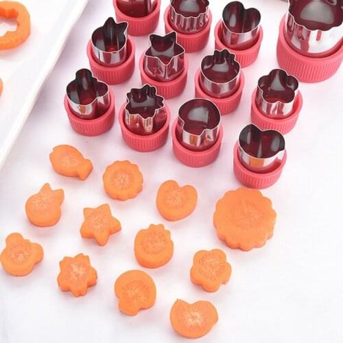 12-Piece Set PP Hand Guard Stainless Steel Biscuit Cut Kitchen Fruit Cut Flower Styling Tool Melon And Vegetable Carrot Cutter