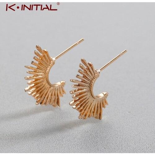 Kinitial Punk Spike Rivet Stud Earrings for Women Girl Party Gift Huggie Piercing Earring Brincos Oorbellen Pendientes Bijoux