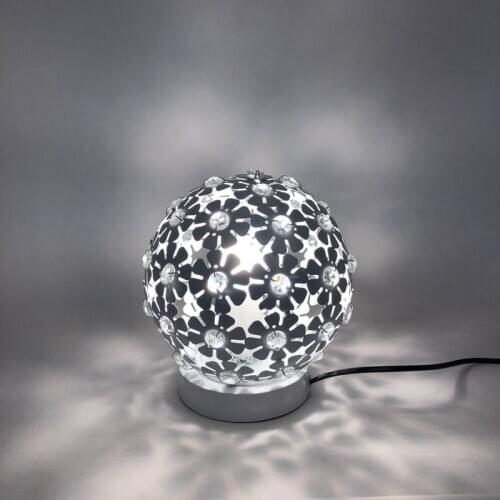 Contracted bedroom sweet romance desk lamp of the head of a bed the study personality rural plum aluminium ball lamp