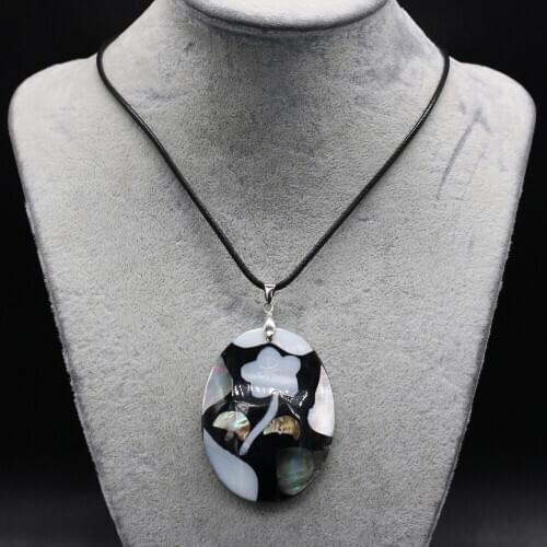 Natural Shell Necklace With Oval-Shaped Pendant Leather Cord 2MM Charms For Elegant Women Love Romantic Gift