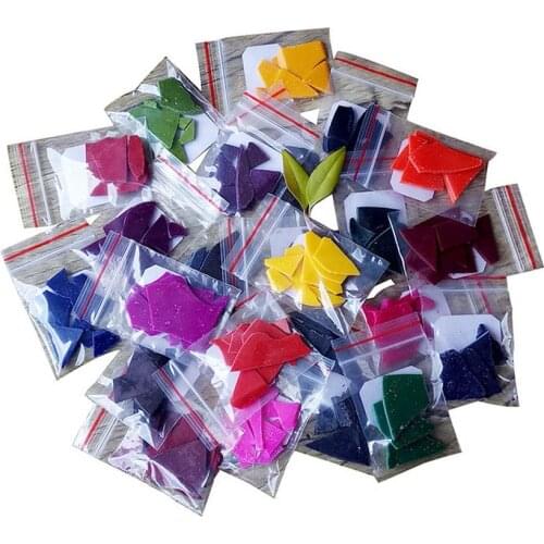 24PCS 2g/bag Candle Dyes Chip Flakes Candle Wax Dye Candle Oil For Paraffin Soy Wax DIY Candle Making Wax Supplies Christmas